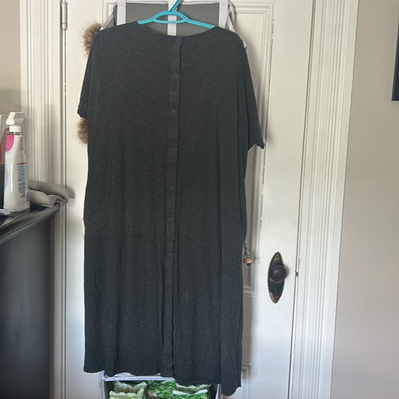 Freda labour and delivery gown - Picture 2 of 2